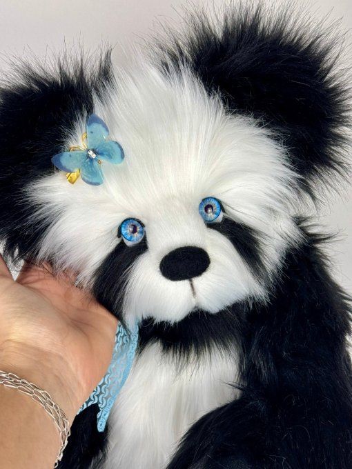 Kyra ours panda en peluche de collection 45cm