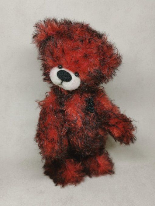 Red Love Ours de collection en mohair 20cm