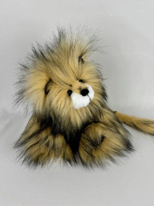 Simba lion en peluche de collection 20cm